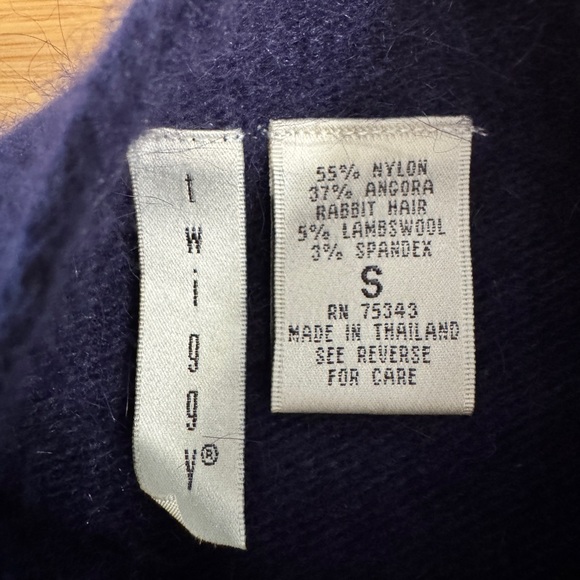 Twiggy Women's Purple angora rabbit hair lambswool Sweater size small - Picture 4 of 4